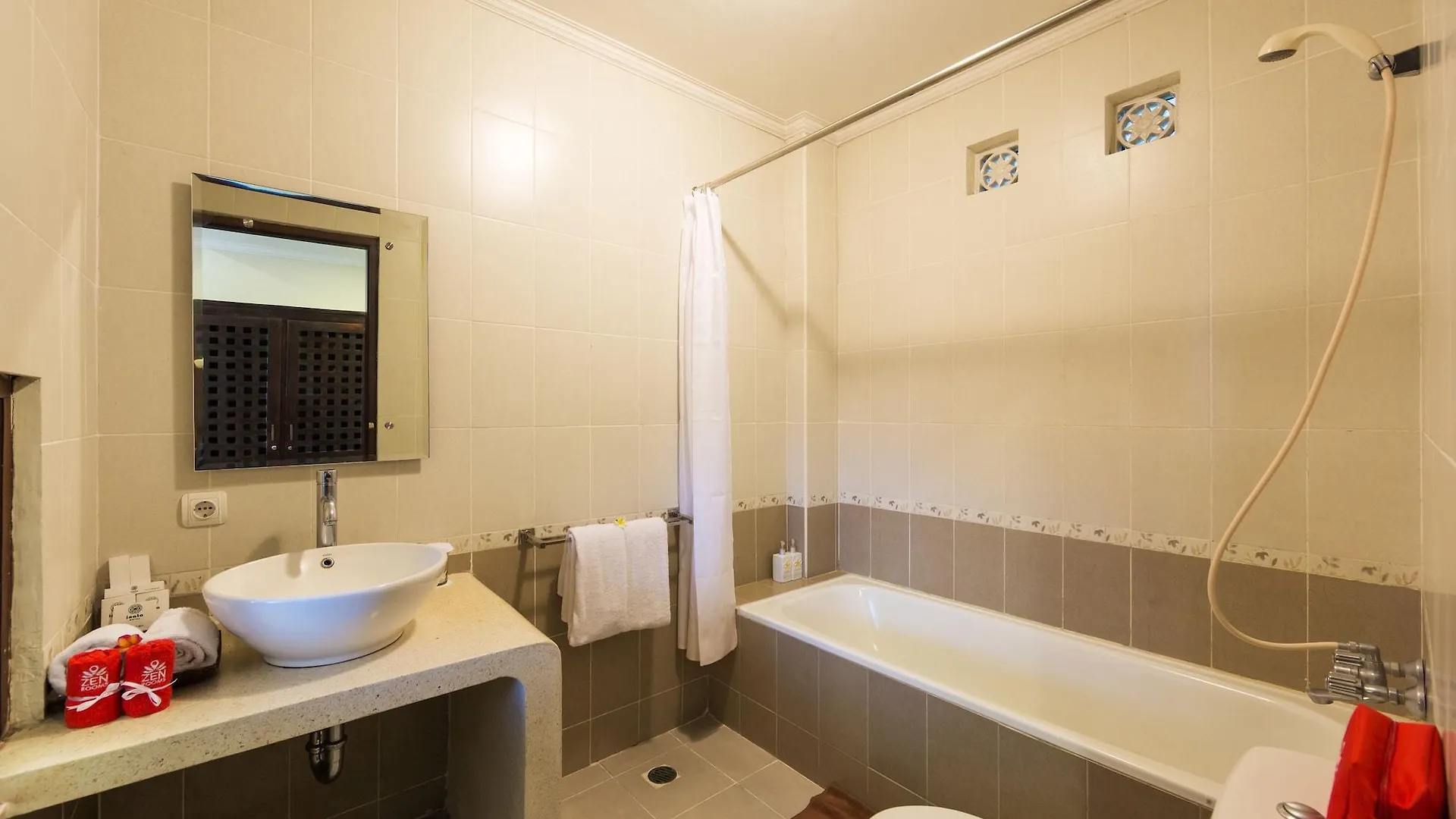 Inata Hotel Monkey Forest Ubud